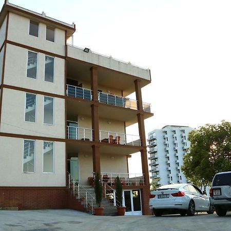 Rainbow Rooms Apart Hotel Makhinjauri Exterior photo