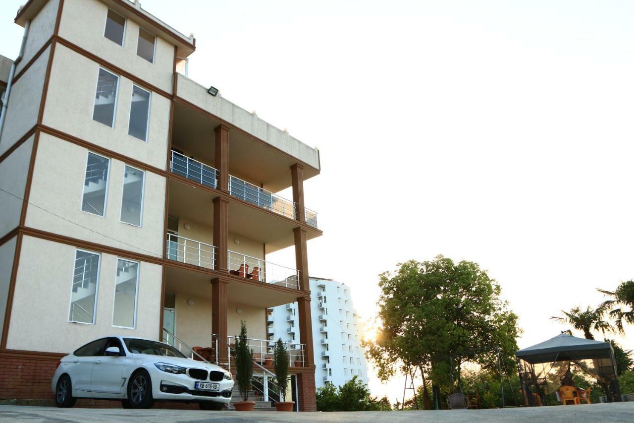 Rainbow Rooms Apart Hotel Makhinjauri Exterior photo