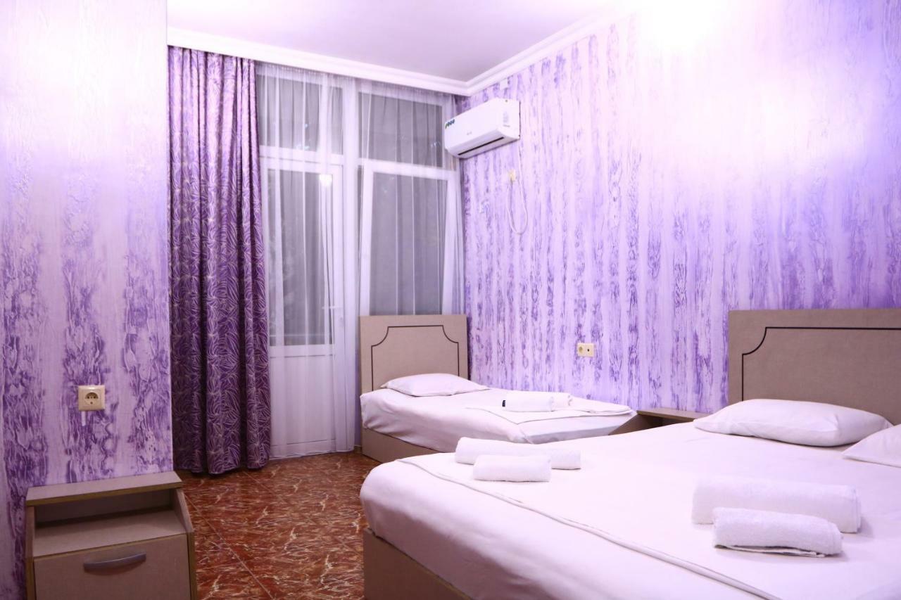 Rainbow Rooms Apart Hotel Makhinjauri Exterior photo